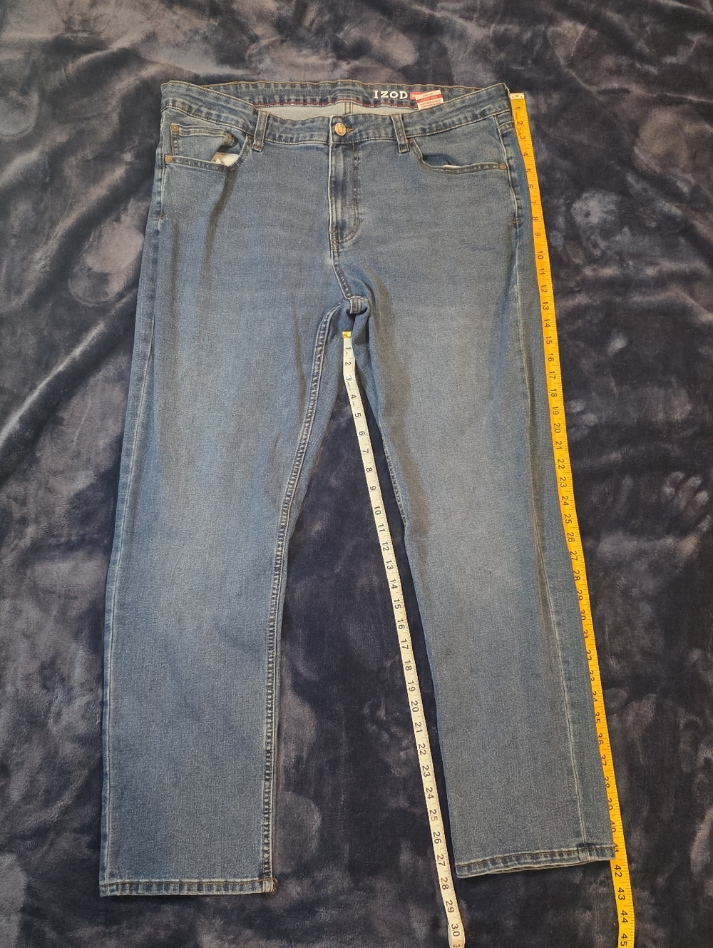 Izod Men's Medium Blue Straight Jeans